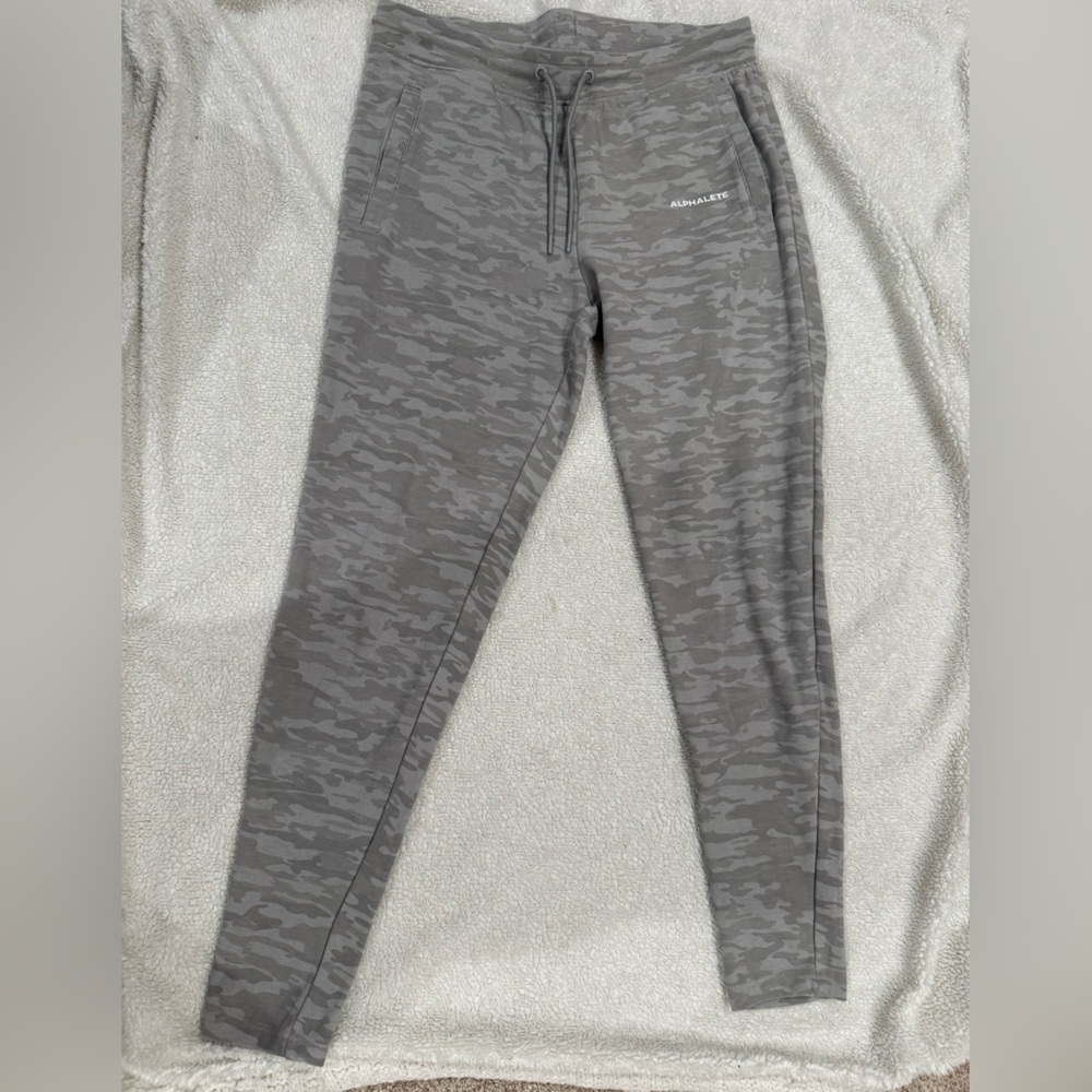 Alphalete grey Camo Joggers
